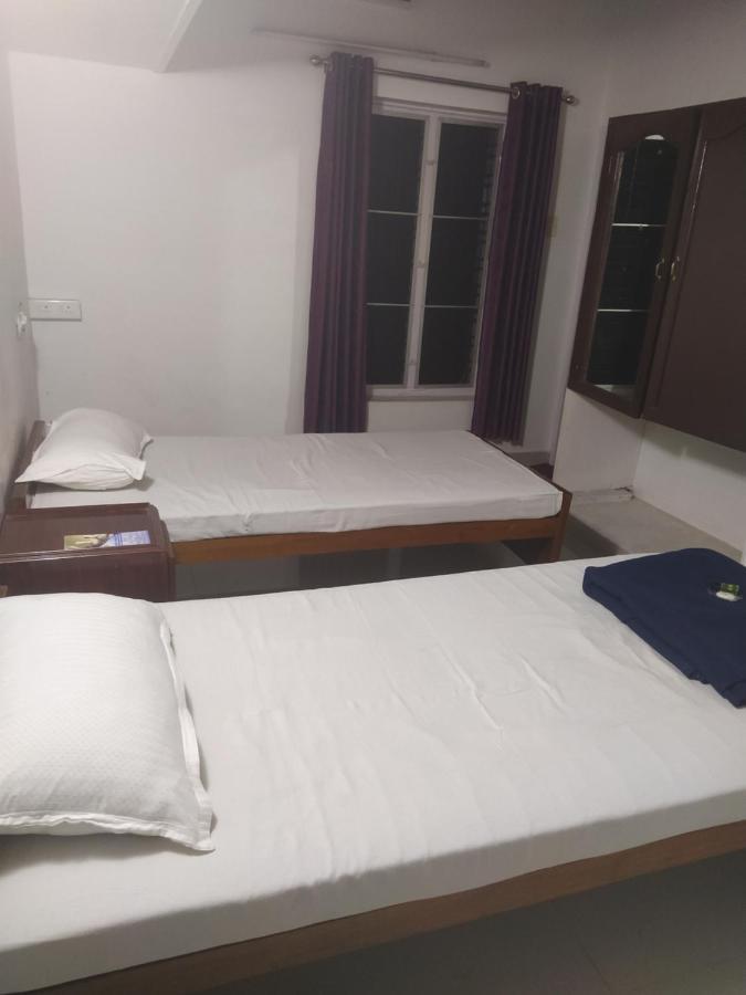 Paradise Inn Guest House アーラップーザ県 エクステリア 写真