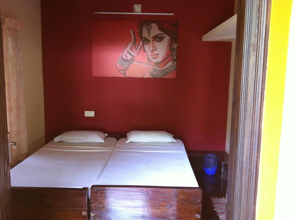 Paradise Inn Guest House アーラップーザ県 エクステリア 写真